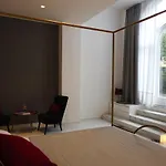 Raphaelle Relais فندق مبيت وإفطار 4*