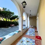 فندق مبيت وإفطار Raphaelle Relais 4*
