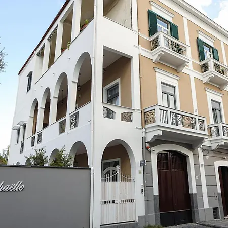 ベッド・アンド・ブレックファスト Raphaelle Relais 4*