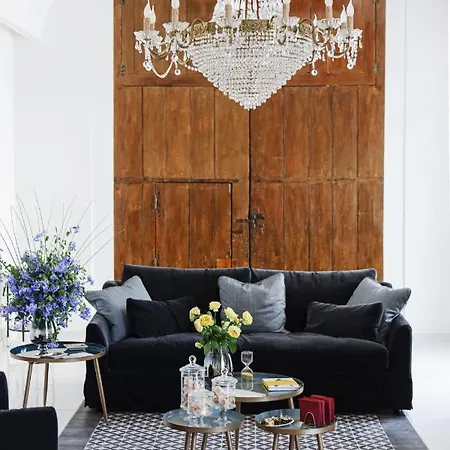 Raphaelle Relais Bed & Breakfast *