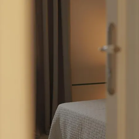 ベッド・アンド・ブレックファスト Raphaelle Relais