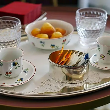 Raphaelle Relais Bed & Breakfast 4*